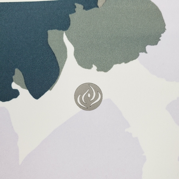 Apana 7/8 Floral Combo Leggings Medium NWT - Picture 6 of 9